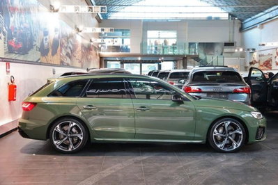 Audi A4 Avant 40 2.0 tdi mhev Business Advanced 204cv s-tronic (2)