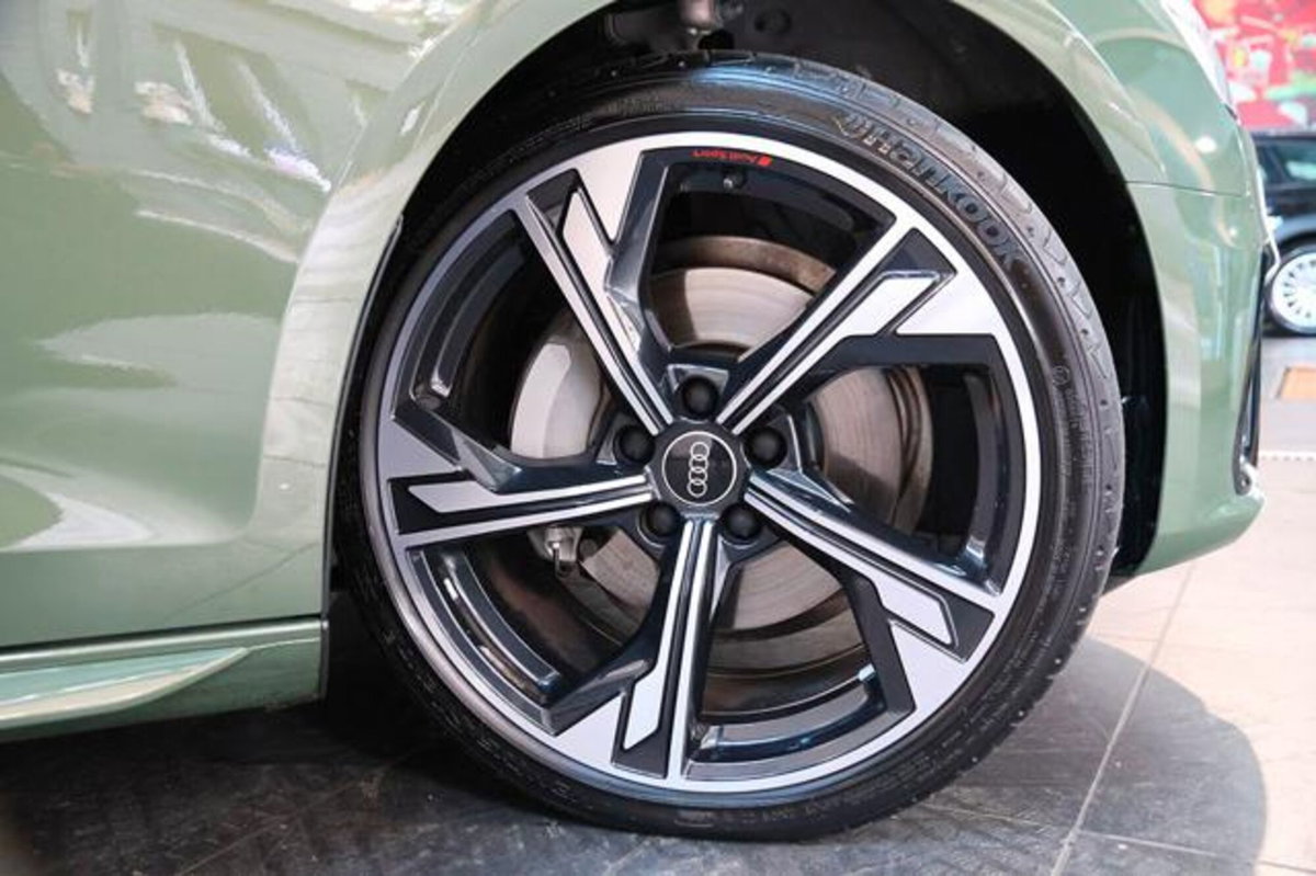 Audi A4 Avant 40 2.0 tdi mhev Business Advanced 204cv s-tronic (6)