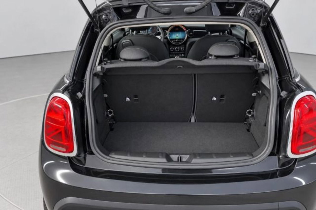 MINI Mini 1.5 Cooper Essential (13)