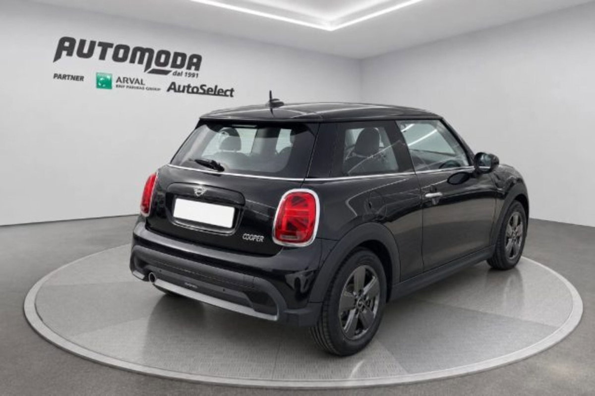 MINI Mini 1.5 Cooper Essential (4)