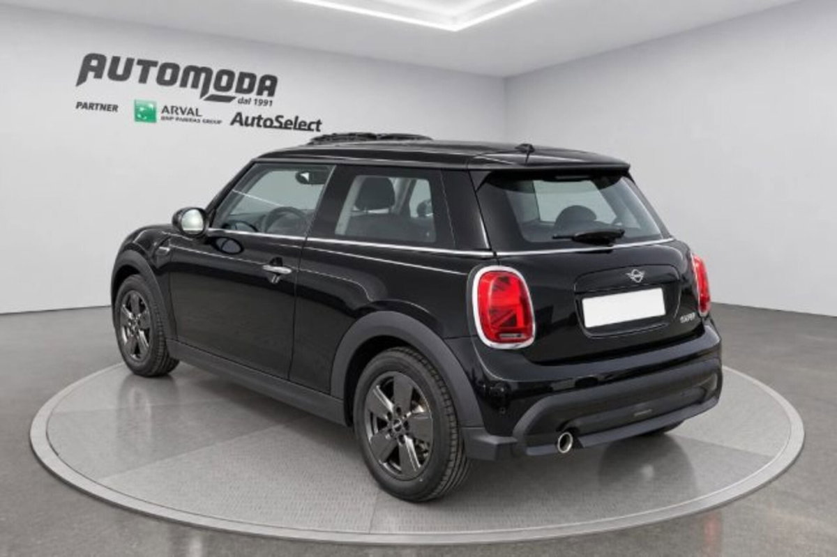 MINI Mini 1.5 Cooper Essential (5)