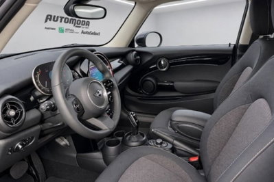 MINI Mini 1.5 Cooper Essential (7)
