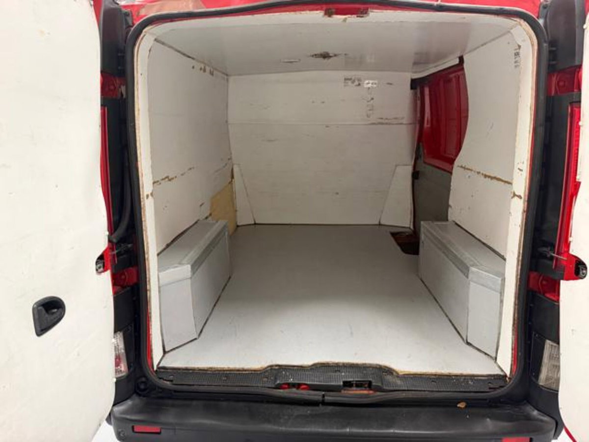 Opel Vivaro Furgone 27 2.0 CDTI 120CV PC-TN Furgone Fap (4)