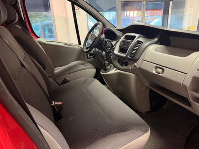 Opel Vivaro Furgone 27 2.0 CDTI 120CV PC-TN Furgone Fap (6)