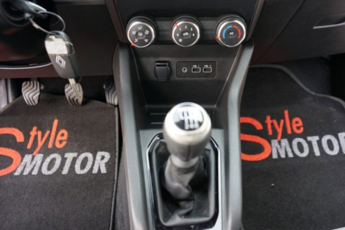Renault Clio 1.0 eco-g Evolution 100cv (9)