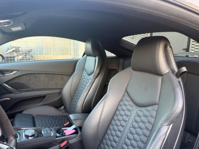 Audi TT RS Coupé 2.5 TFSI quattro S tronic (12)