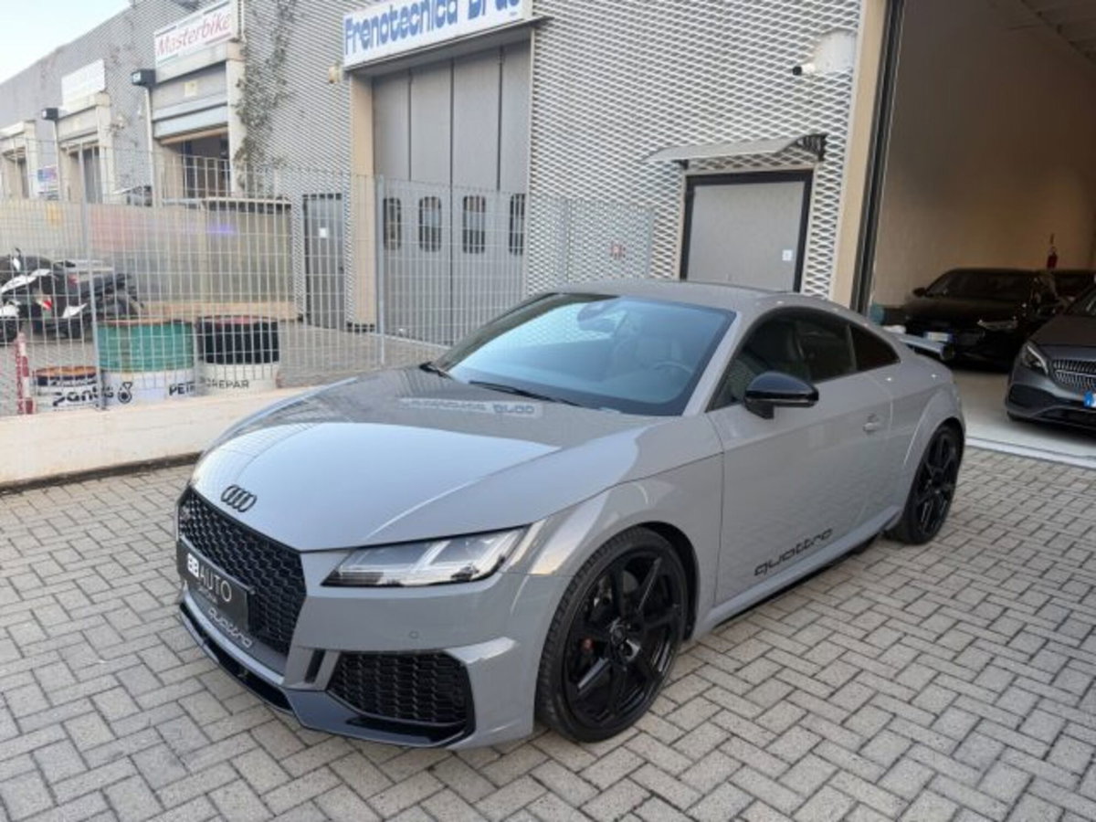 Audi TT RS Coupé 2.5 TFSI quattro S tronic (3)