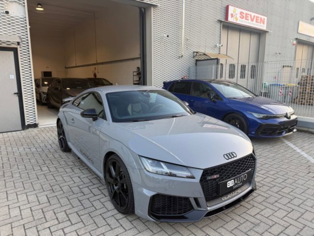 Audi TT RS Coupé 2.5 TFSI quattro S tronic (4)