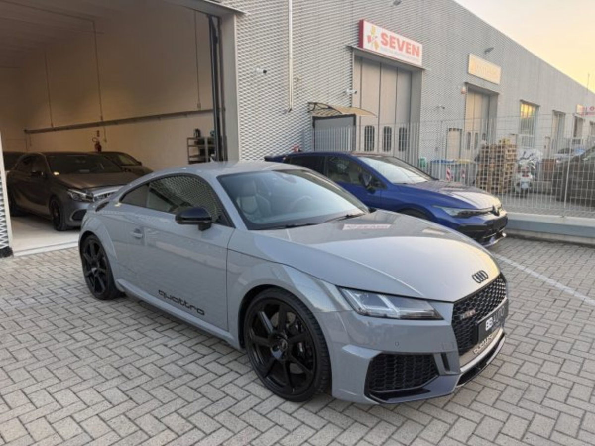 Audi TT RS Coupé 2.5 TFSI quattro S tronic (5)