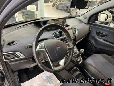 Lancia Ypsilon 1.0 FireFly 5 porte S&S Hybrid Maryne (9)