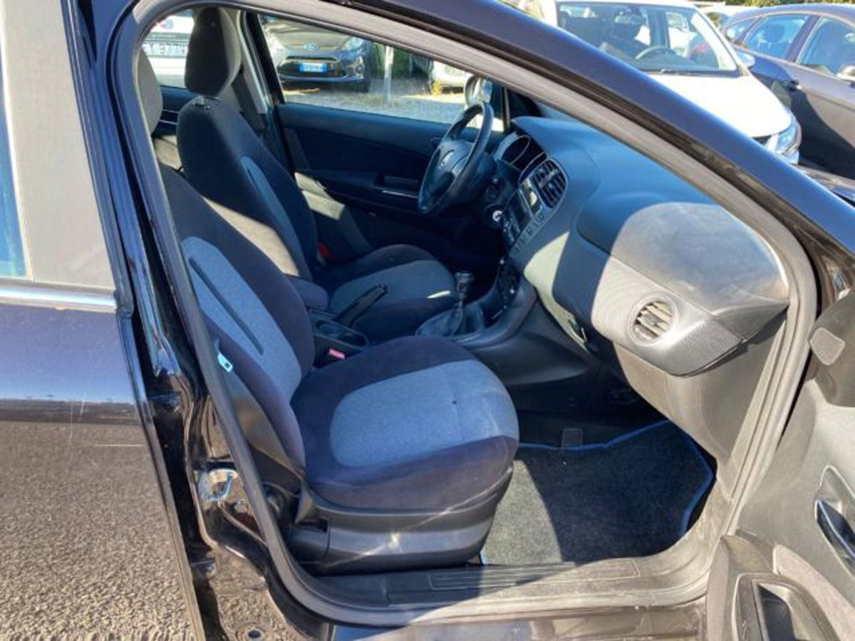 Fiat Bravo 1.6 MJT 120 CV DPF Emotion (9)