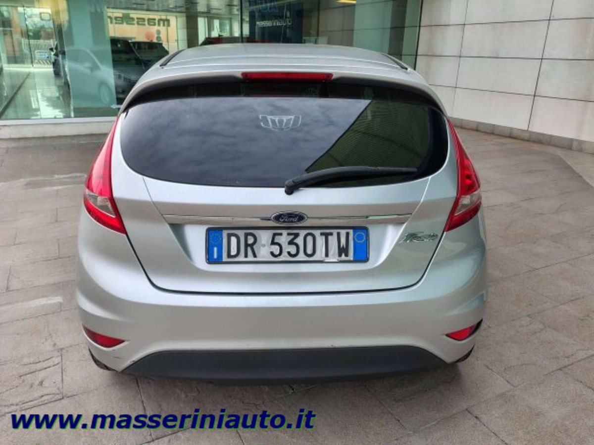 Ford Fiesta 1.2 82 CV 5 porte Titanium (4)