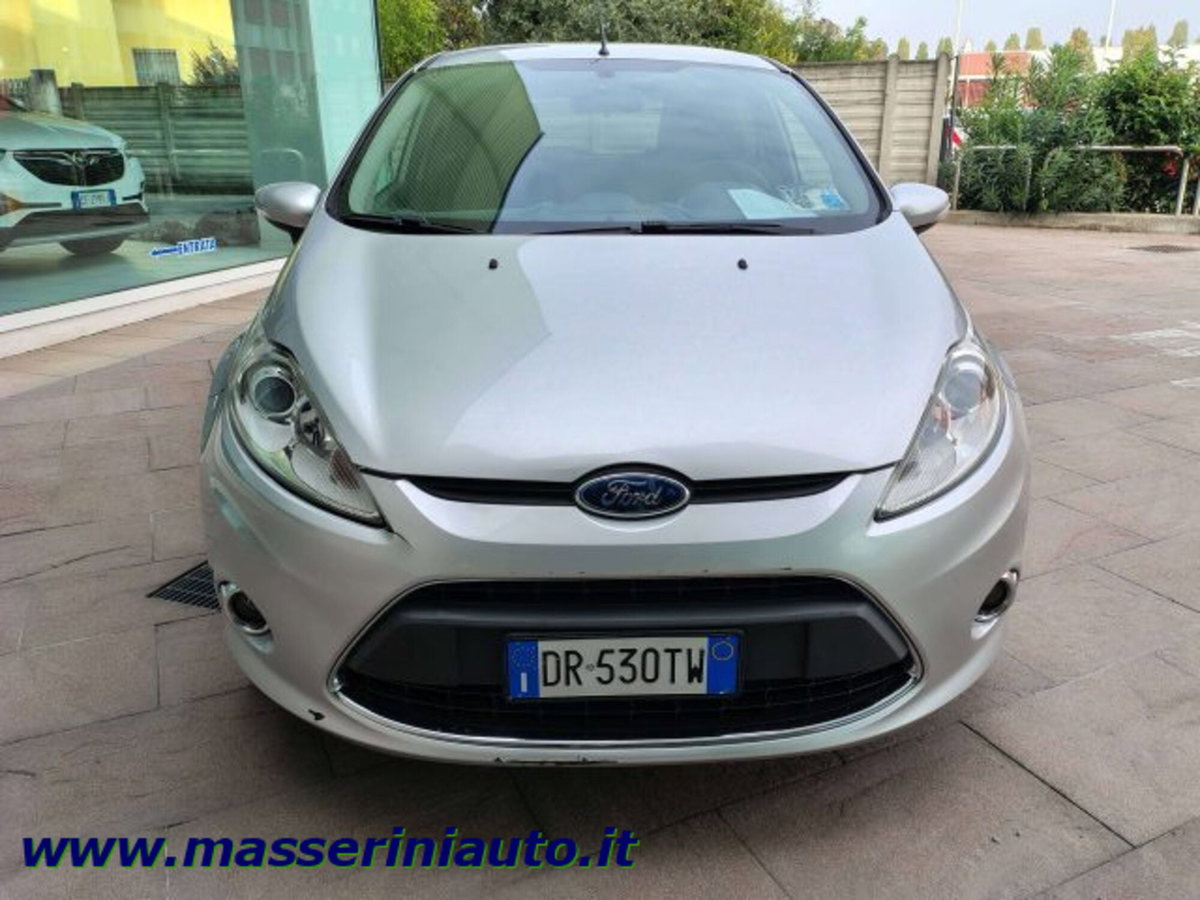 Ford Fiesta 1.2 82 CV 5 porte Titanium (8)