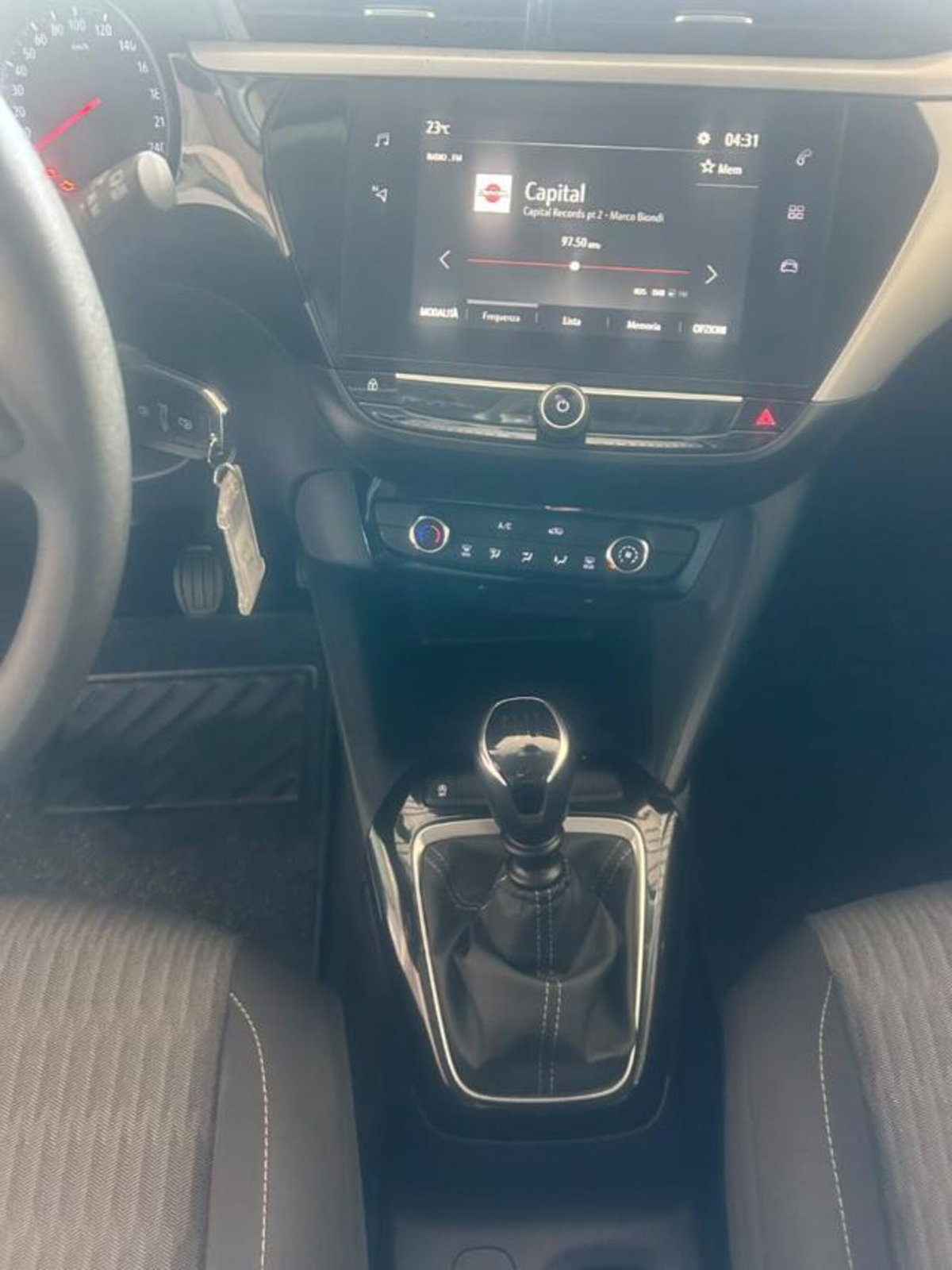 Opel Corsa 1.5 D 100 CV Edition (7)