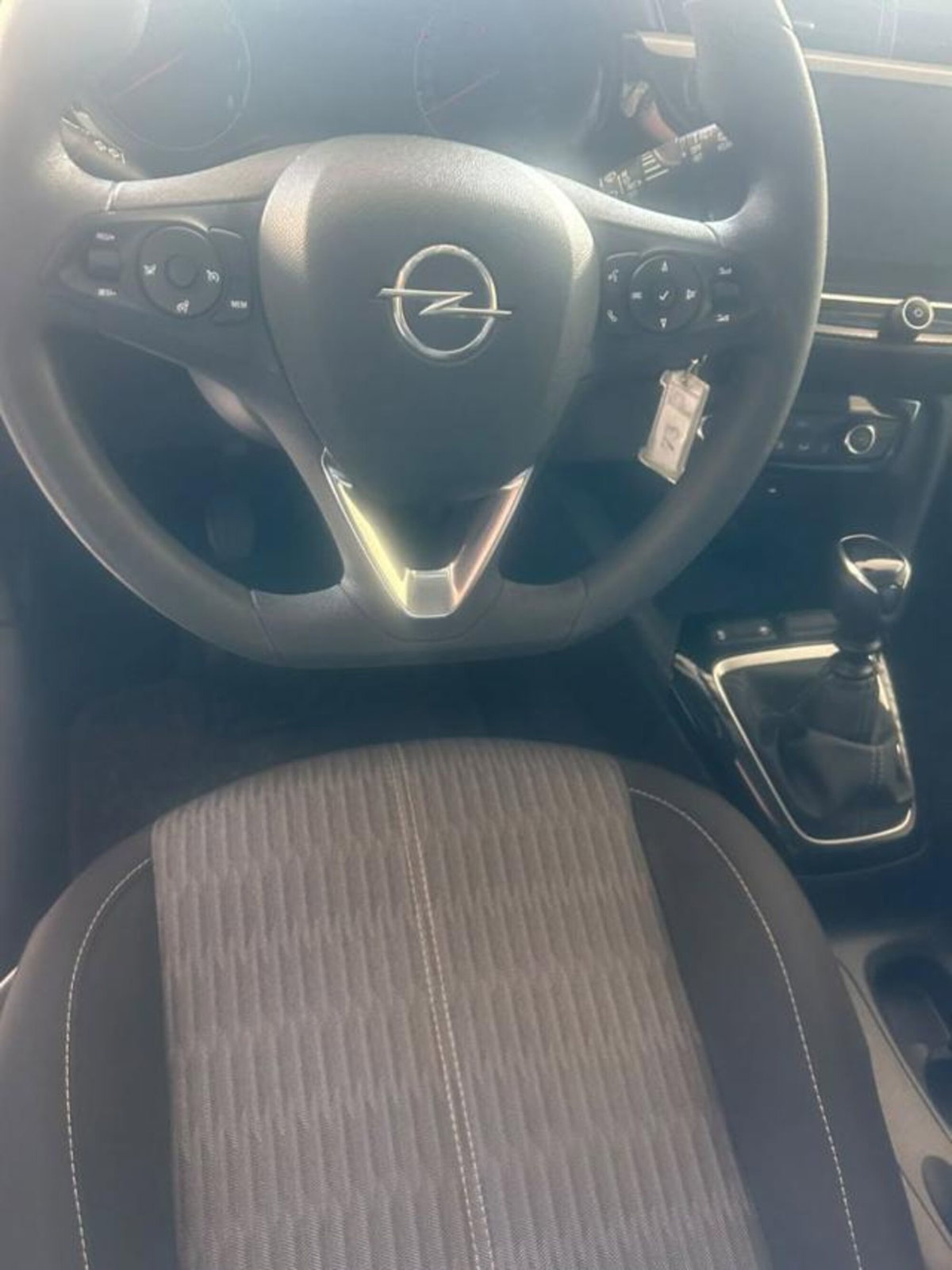 Opel Corsa 1.5 D 100 CV Edition (8)