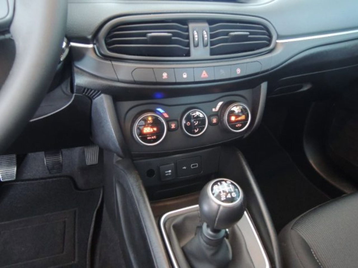 Fiat Tipo Tipo 1.4 T-Jet 120CV 5 porte Mirror (12)