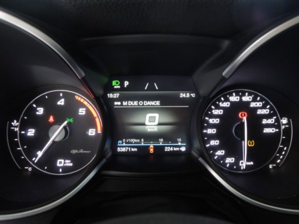 Alfa Romeo Stelvio Stelvio 2.2 Turbodiesel 160 CV AT8 RWD Super Business (9)
