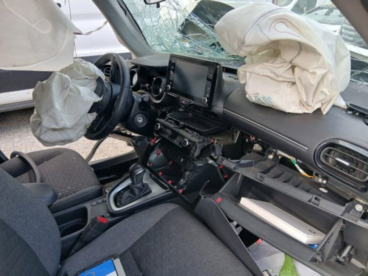 Toyota Yaris Cross 1.5 Hybrid 5p. E-CVT Premiere (15)
