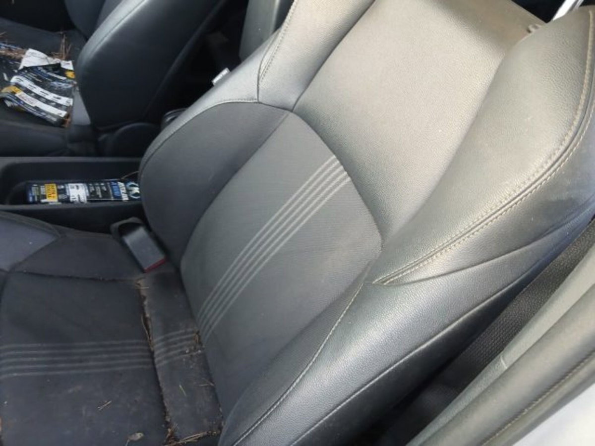 Toyota Yaris Cross 1.5 Hybrid 5p. E-CVT Premiere (17)