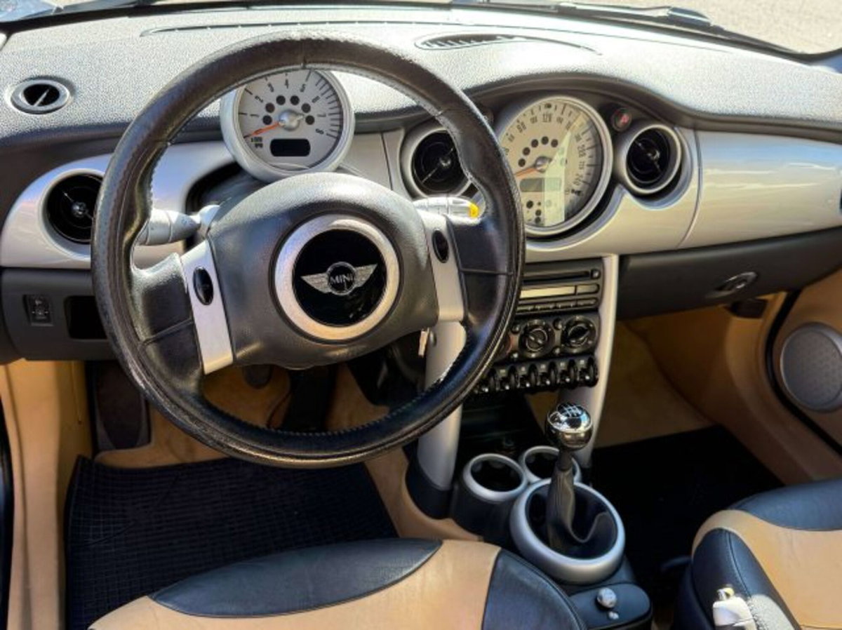 MINI Mini Cabrio 1.6 16V Cooper Cabrio (8)