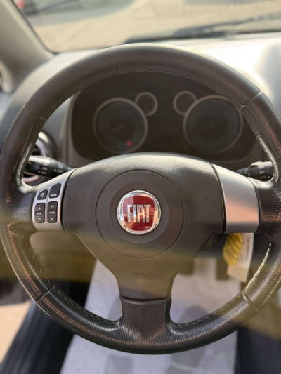 Fiat Sedici 2.0 MJT 16V DPF 4x4 Dynamic (14)