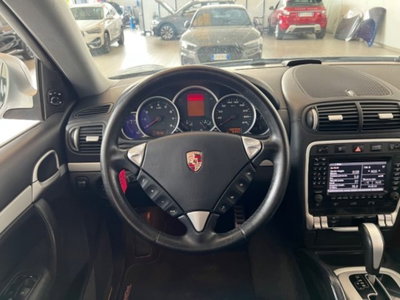 Porsche Cayenne 4.5 cat S (10)