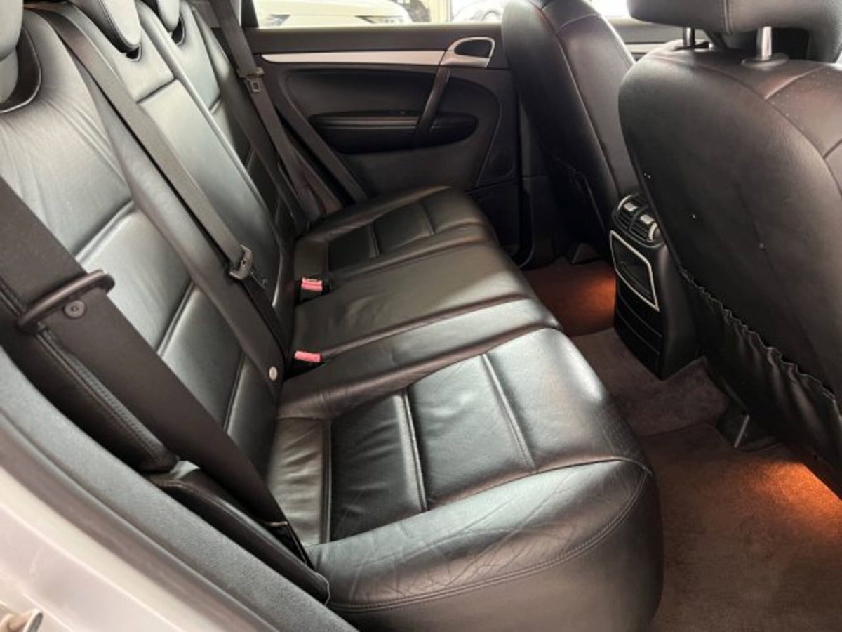 Porsche Cayenne 4.5 cat S (14)