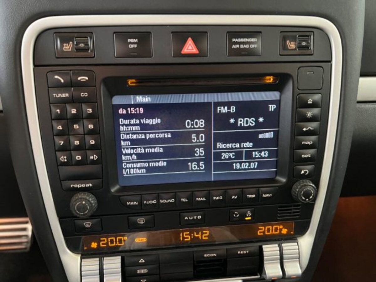 Porsche Cayenne 4.5 cat S (18)