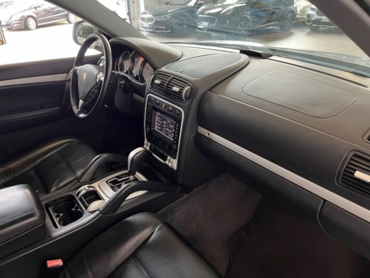 Porsche Cayenne 4.5 cat S (9)