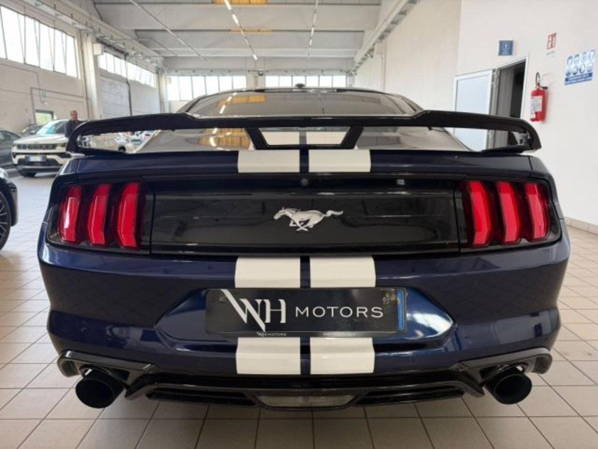 Ford Mustang Coupé Fastback 2.3 EcoBoost aut. (6)
