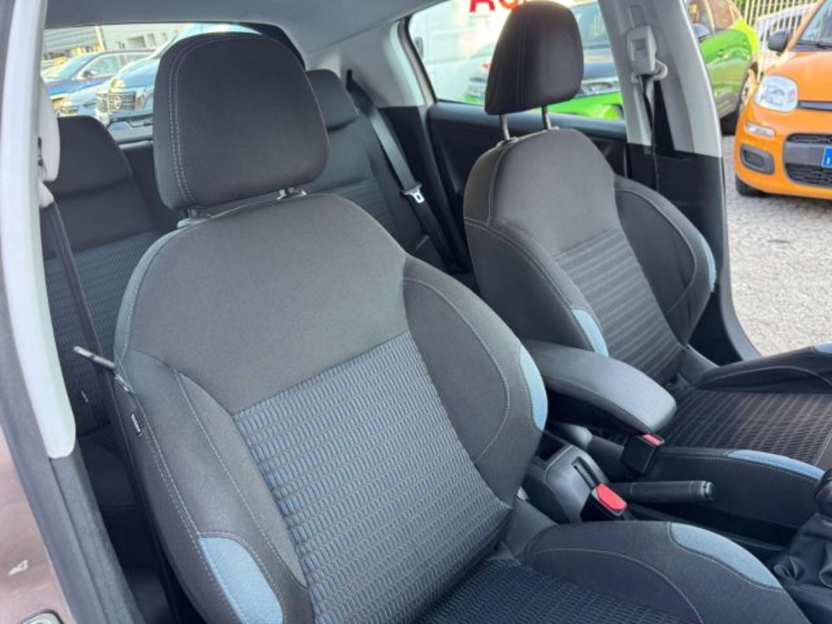 Peugeot 208 82 5 porte Allure (11)