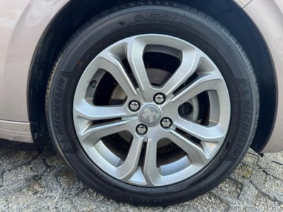 Peugeot 208 82 5 porte Allure (19)