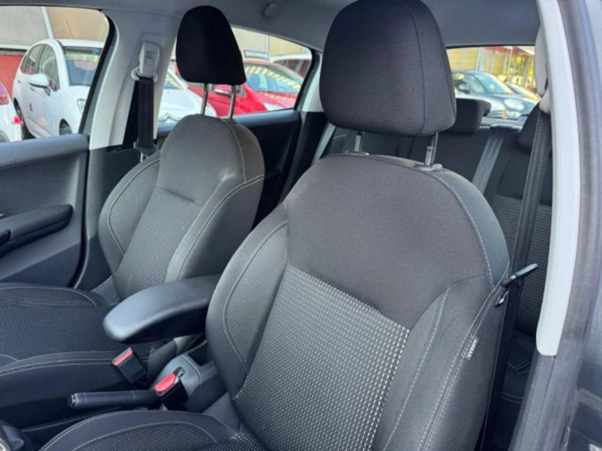 Peugeot 208 82 5p. GPL Allure (13)