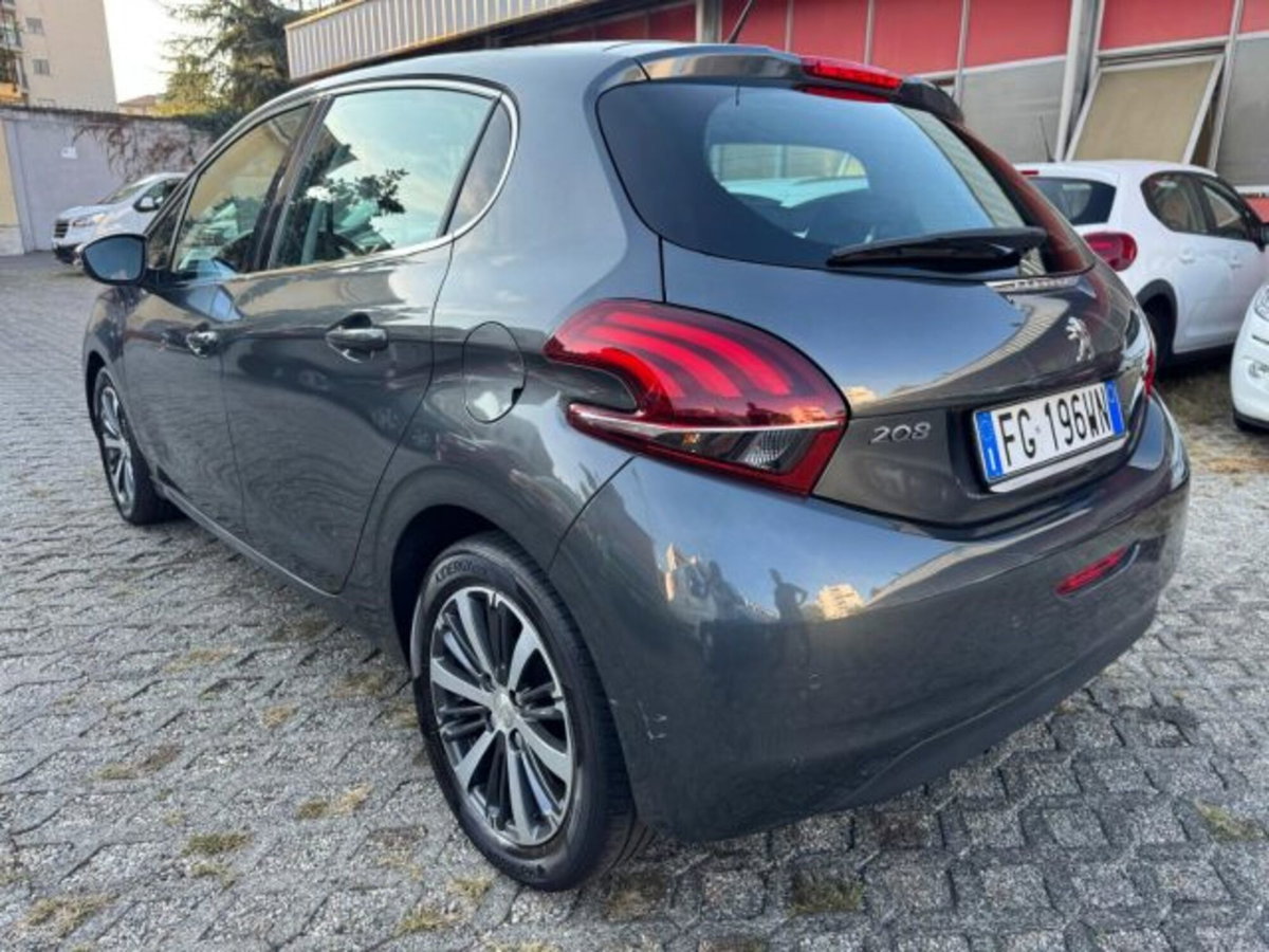 Peugeot 208 82 5p. GPL Allure (4)
