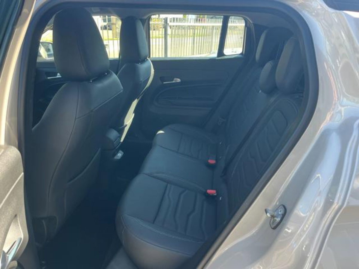 Jeep Avenger 1.2 turbo Longitude fwd 100cv (12)