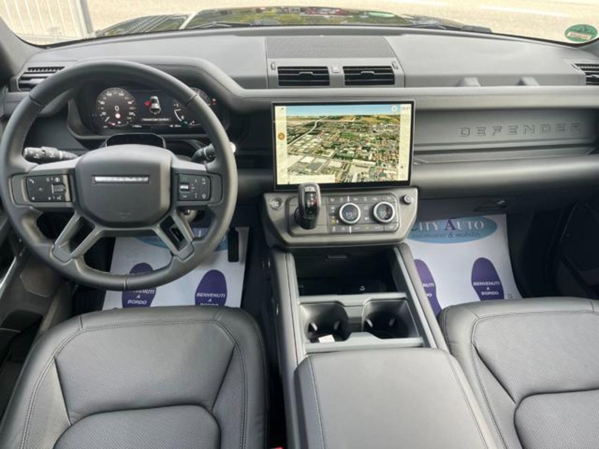 Land Rover Defender 110 3.0d i6 mhev X-Dynamic HSE awd 250cv auto (17)