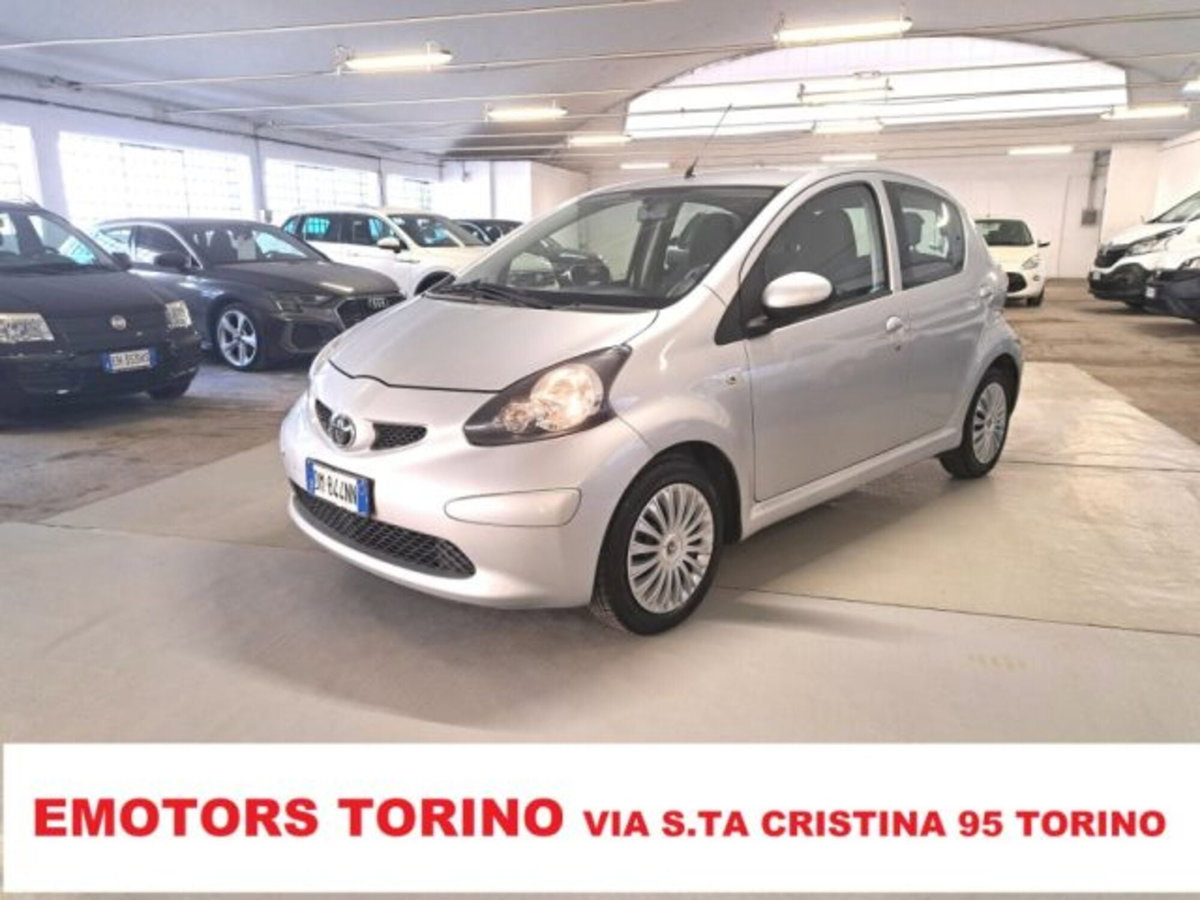 Toyota Aygo 1.0 12V VVT-i 5 porte Sol