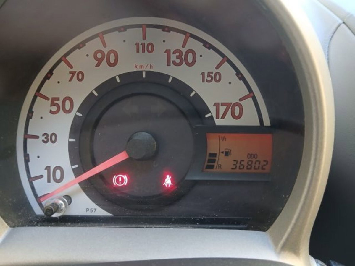 Toyota Aygo 1.0 12V VVT-i 5 porte Sol (14)