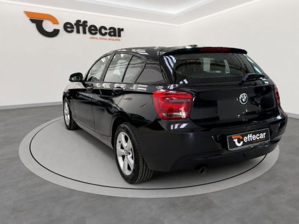 BMW Serie 1 116d 2.0 116CV cat 5 porte Attiva DPF (4)