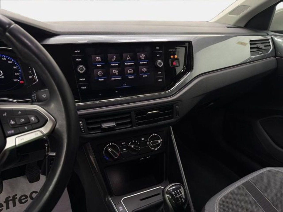 Volkswagen Polo 1.0 tsi Style 95cv (10)