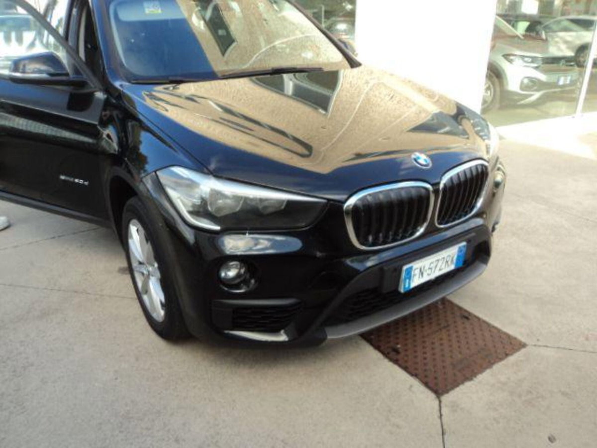 BMW X1 sDrive20d Business (2)