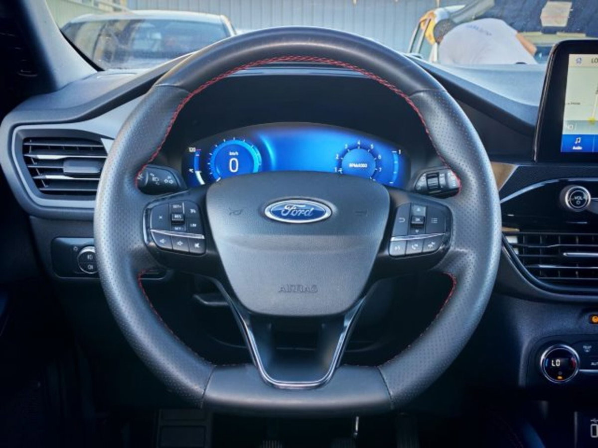 Ford Kuga 1.5 EcoBoost 150 CV 2WD ST-Line (10)