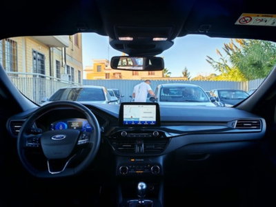 Ford Kuga 1.5 EcoBoost 150 CV 2WD ST-Line (7)