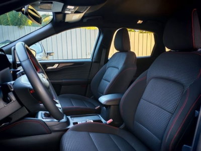 Ford Kuga 1.5 EcoBoost 150 CV 2WD ST-Line (8)