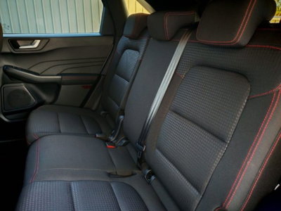 Ford Kuga 1.5 EcoBoost 150 CV 2WD ST-Line (9)