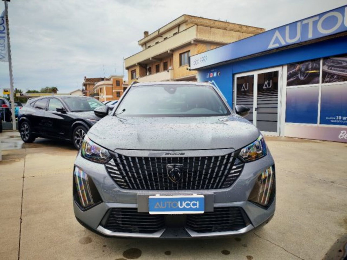 Peugeot 2008 PureTech 100 S&S Allure (4)