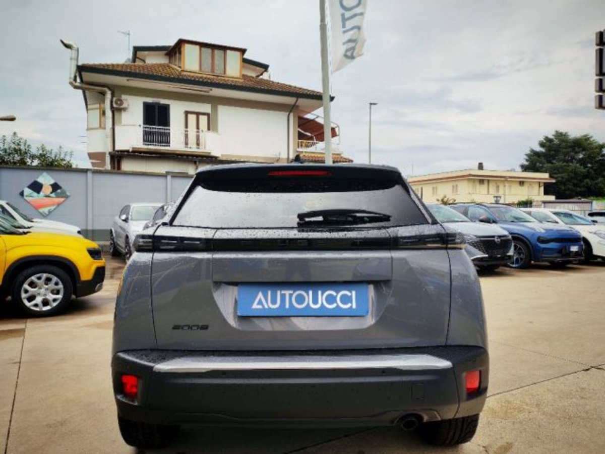 Peugeot 2008 PureTech 100 S&S Allure (6)
