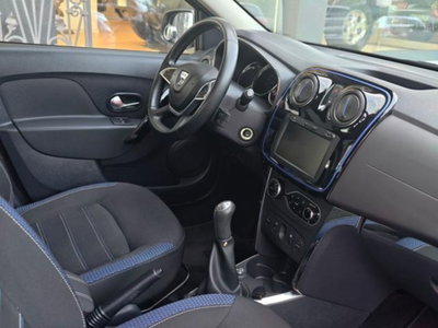 Dacia Sandero Stepway 1.0 TCe 100CV ECO-G 15th Anniversary (11)