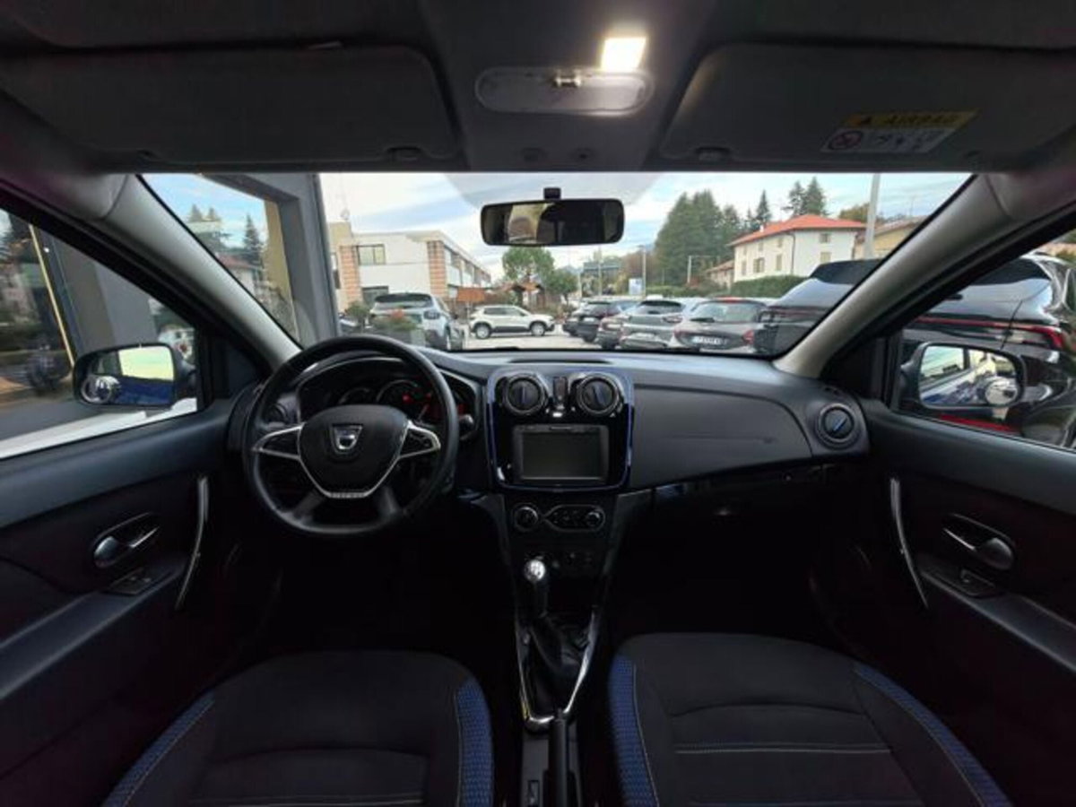 Dacia Sandero Stepway 1.0 TCe 100CV ECO-G 15th Anniversary (14)