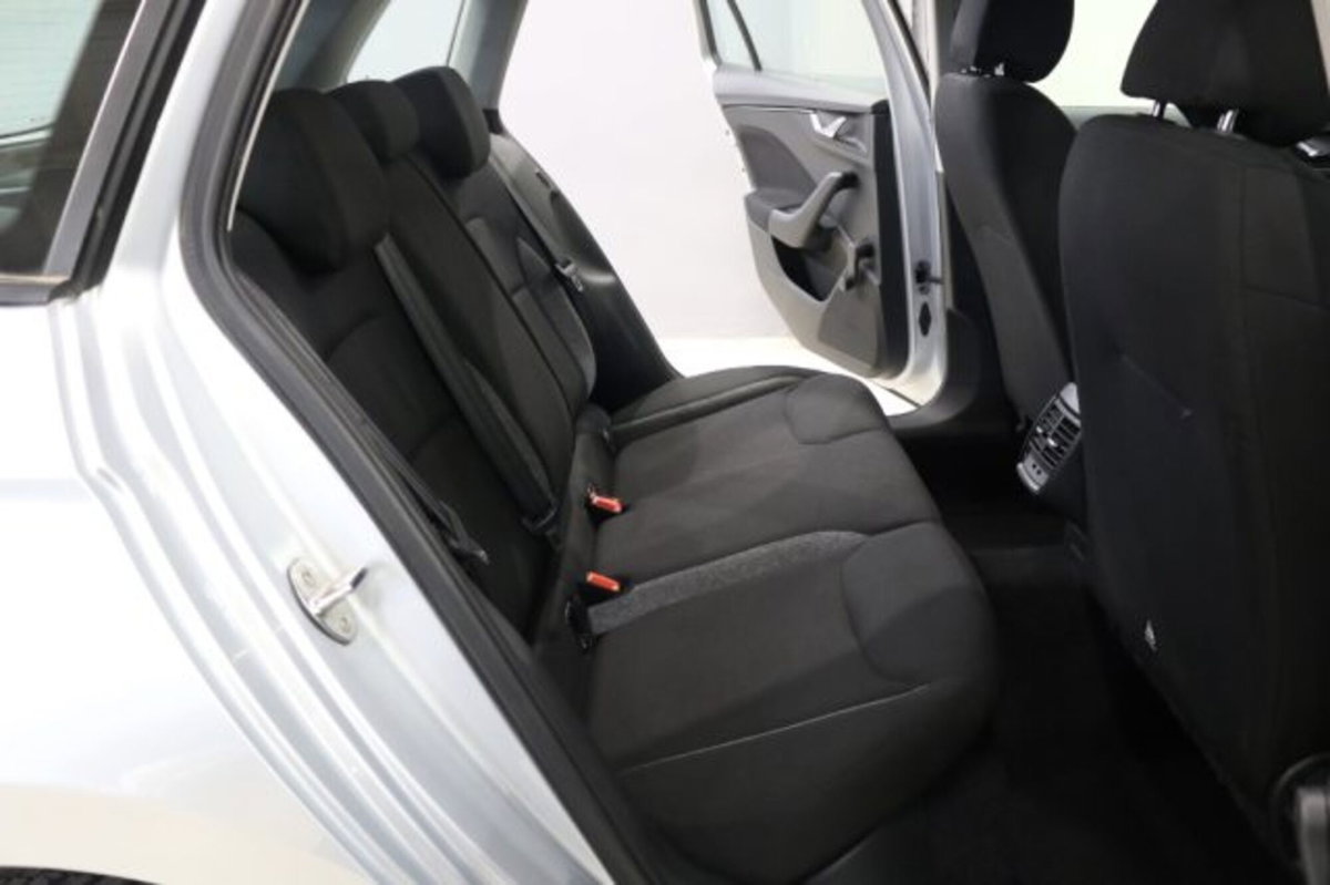 Skoda Kamiq 1.0 TSI Ambition (11)
